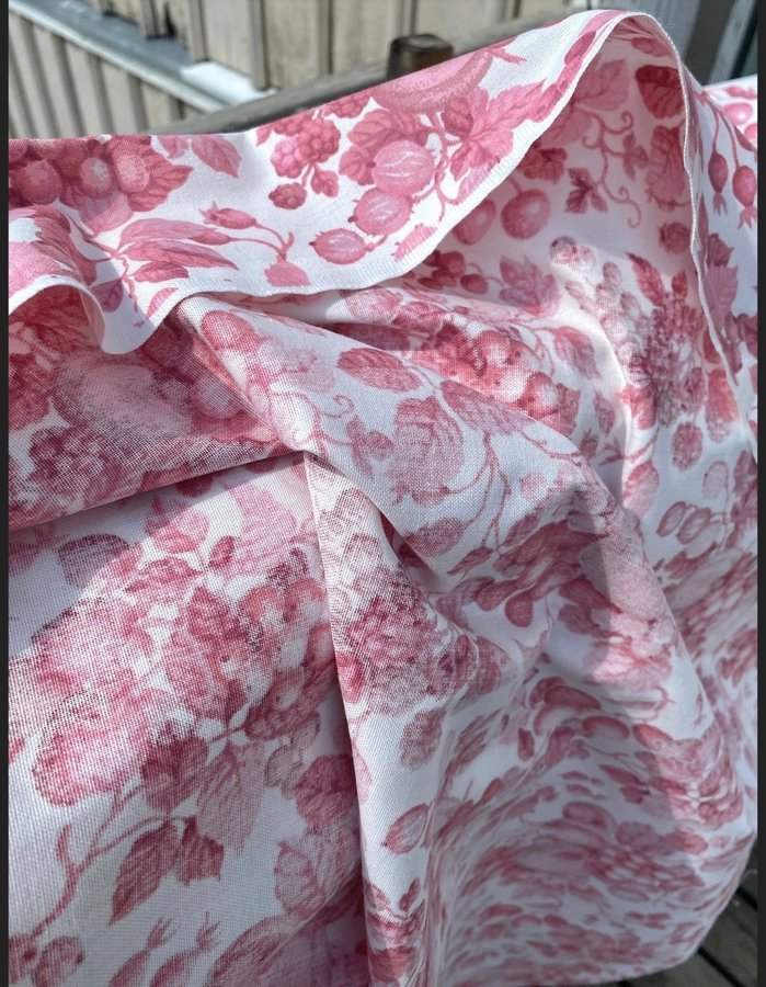 Fantastiskt vintage retro Tyg i rosa toner textil 60-tal sy oanvänt