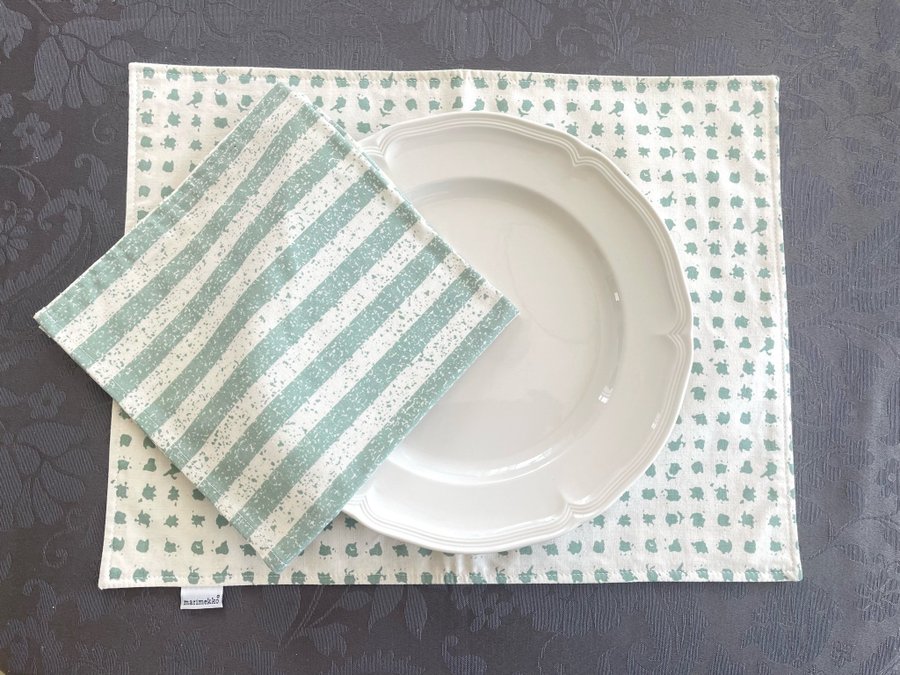 Marimekko Retro 4 tabletter med servetter Naamiaiset 90-tals Vintage Vändbara!