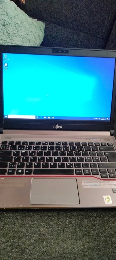 Fujitsu LifeBook E734-8 GB ram-256 gb SSD disk-Intel i5 CPU