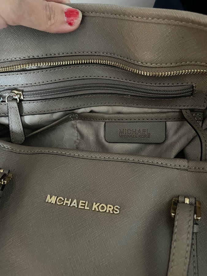 Äkta Michael Kors Väska