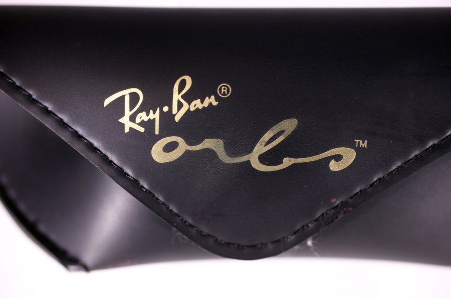 Ray-Ban Orbs Bausch  Lomb black leather sunglasses case-circa 1980s-Weight 40g