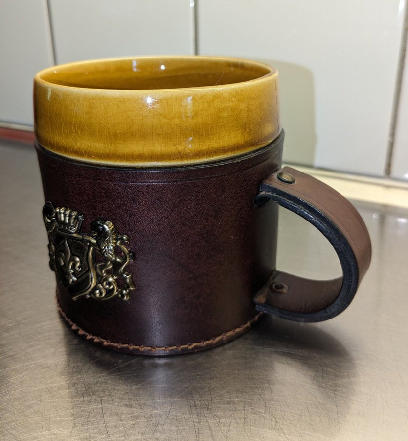 Engelsk real hide mugg porslin och läder retro