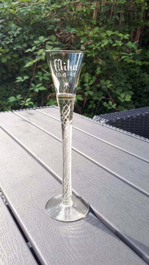 Old Perfect Holmegaard Twist Snaps Glas Engraved 22cm Snapseglas Likörglas