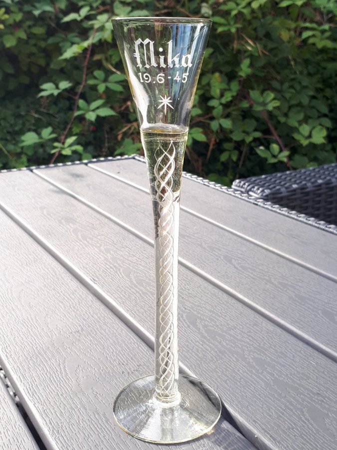 Old Perfect Holmegaard Twist Snaps Glas Engraved 22cm Snapseglas Likörglas