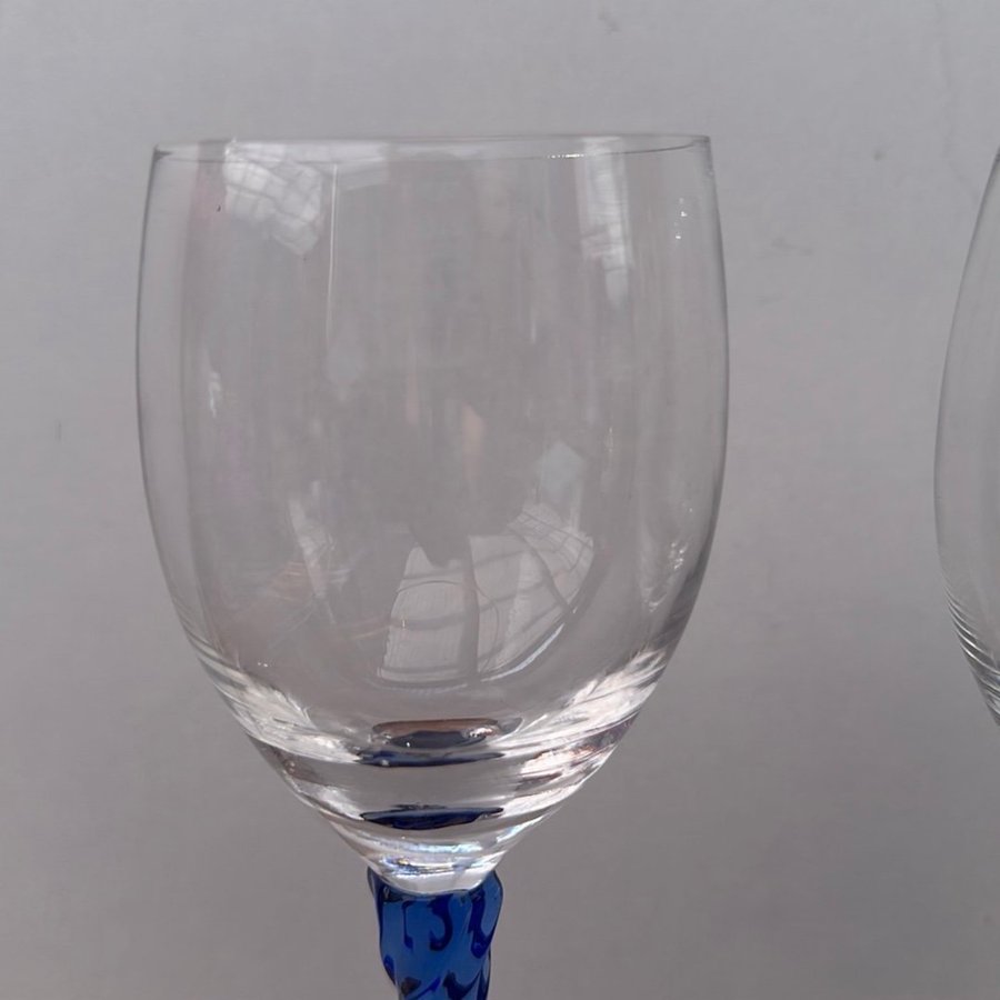 2 Twisted Stemmed Wine Glass Goblet ~ Blue