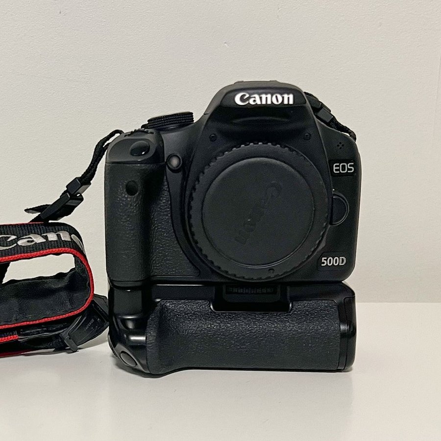 Canon EOS 500D med tre objektiv