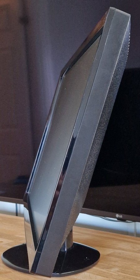 PC skärm 385 X 64 cm Fujitsu Model SL27T-1 LED