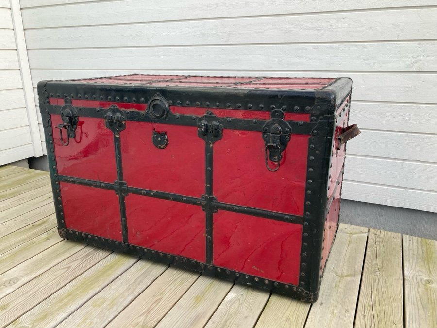 Stor Amerikansk Koffert / Kista / Streamer Trunk / Soffbord