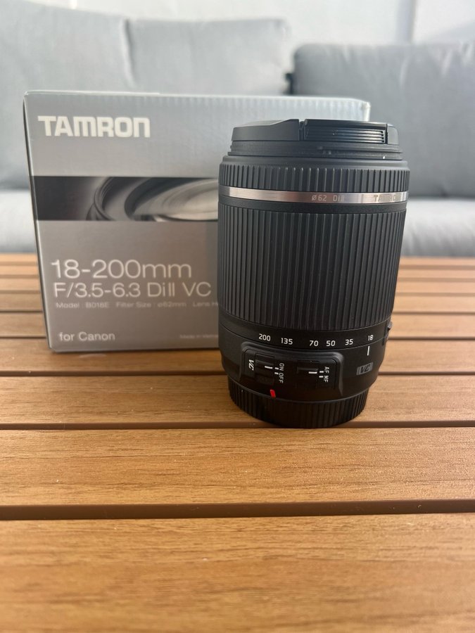 Canon EOS 200D med Tamron 18-200mm objektiv