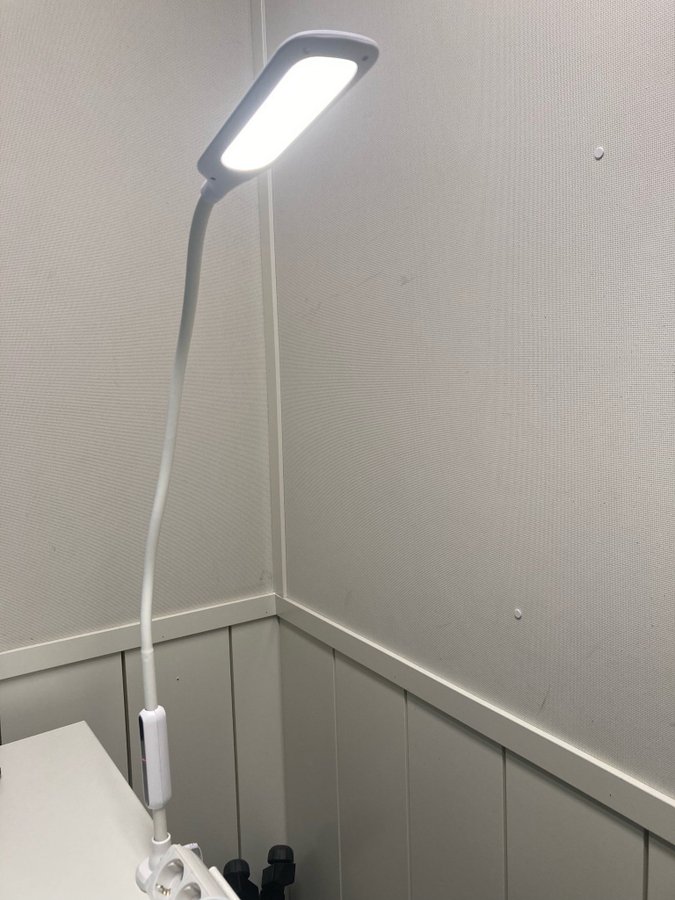 Lampa typ skrivbordslampa Sun-Flex Desklite helt ny böjbar vit