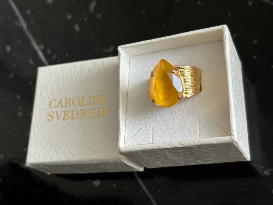 Caroline Svedbom ring