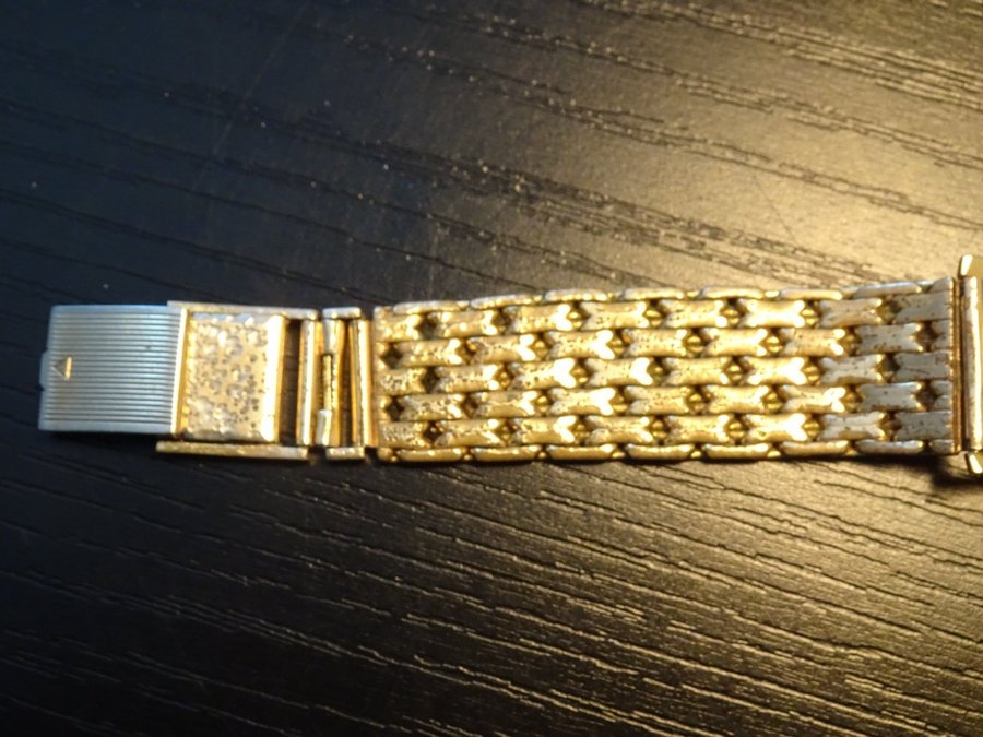 Zenith Guld armbandsklocka 51 år gammal  Zenith Gold wristwatch 51 years old