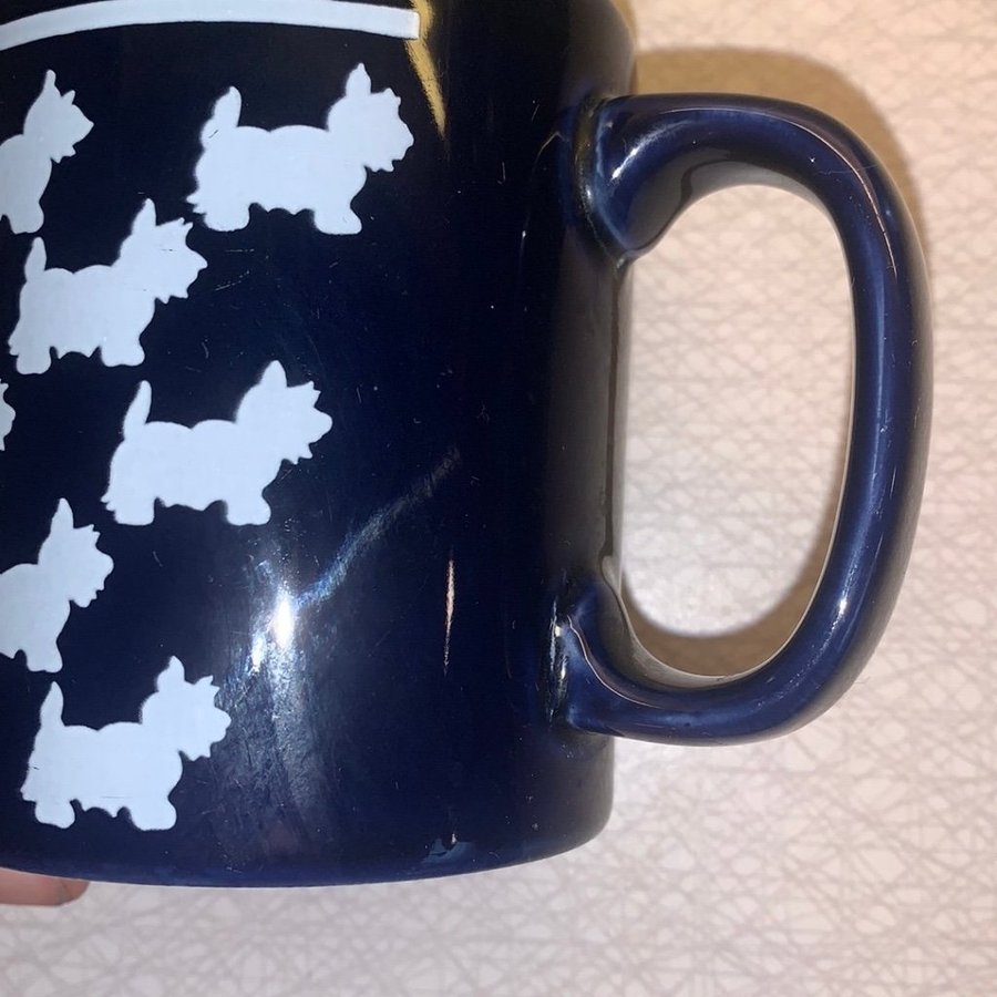 Retro Staffordshire mugg med skotsk terrier