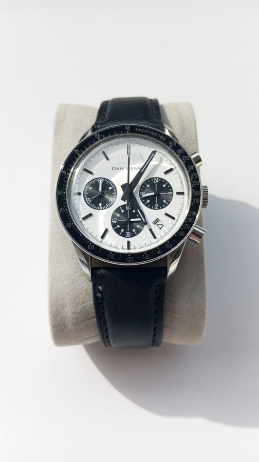 Dan Henry 1962 Chronograph - panda