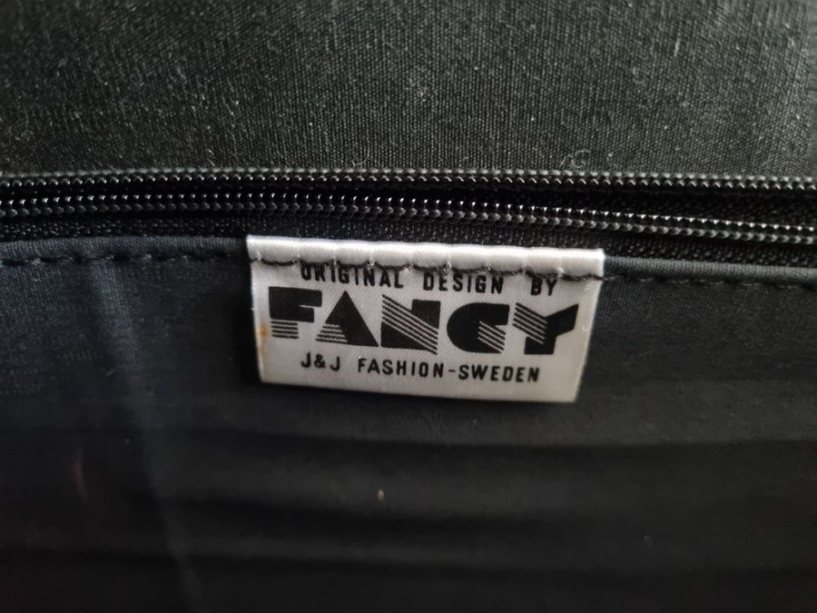 Vintage röd kuvertväska Fancy J J Fashion Från ca 1980-talet