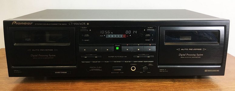 PIONEER Hi-Fi Stereo Cassette Deck CT-W606DR