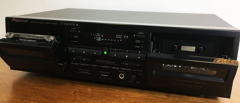 PIONEER Hi-Fi Stereo Cassette Deck CT-W606DR