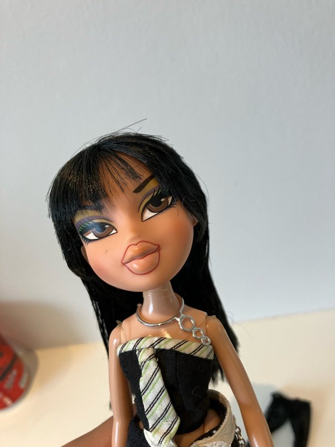 Bratz doll Flashback Fever Jade