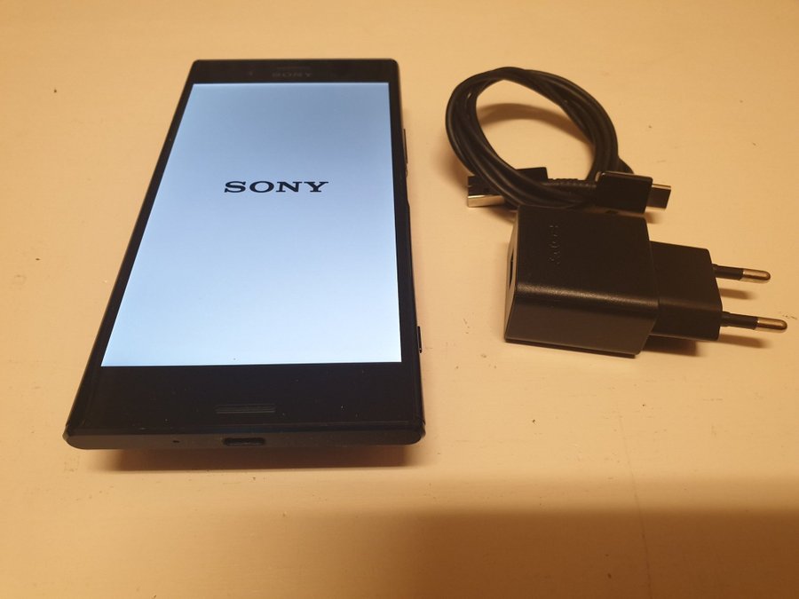 Sony Xperia XZ Premium 4GB/64GB Lagring Olåst