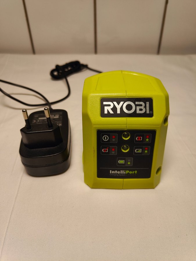 Ryobi 18V laddare