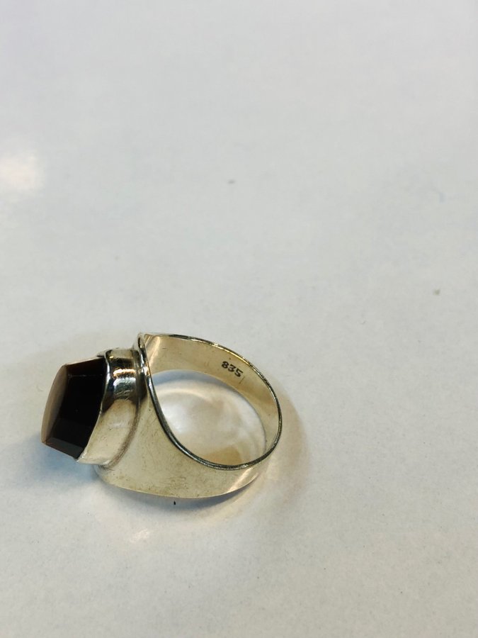 Design silver ring med tigeröga sten