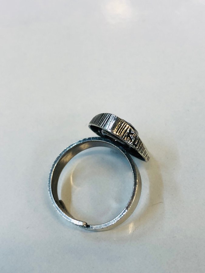 Karl Laine silver ring