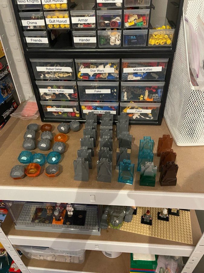 Lego stenar och delar Stenbumlingar berg och klippor Bergvägg