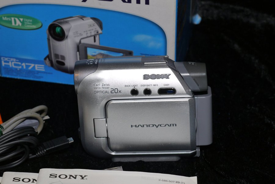 Sony Handycam DCR-HC17E PAL MINIDV Videokamera