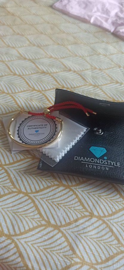 Ny Diamond style London bracelet / armband