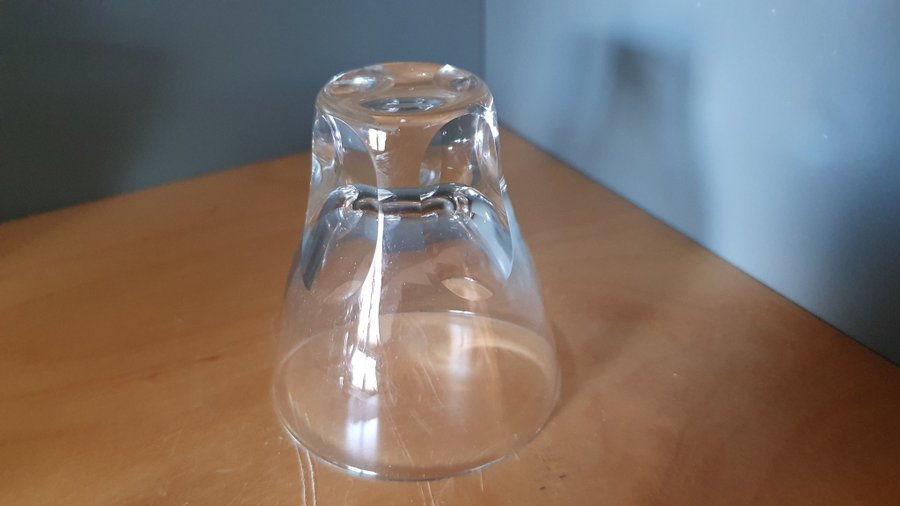 ELVA snaps/likör/shotglas i kristall med olivslipad fot handblåsta