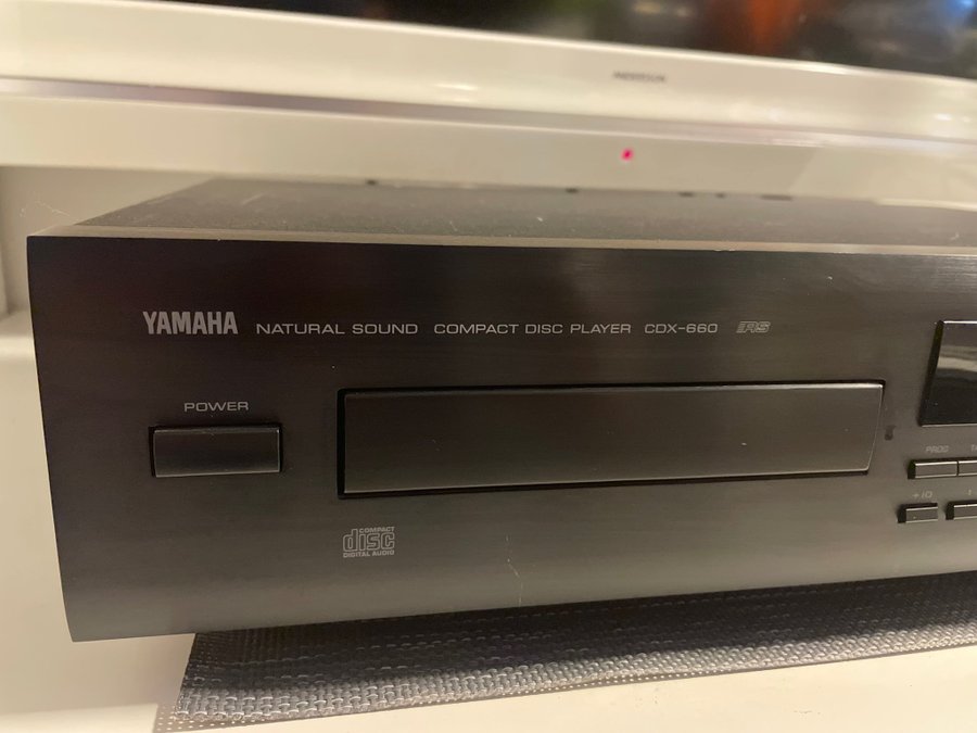 Yamaha CDX-660 Compact Disc Player CD-Spelare Retro