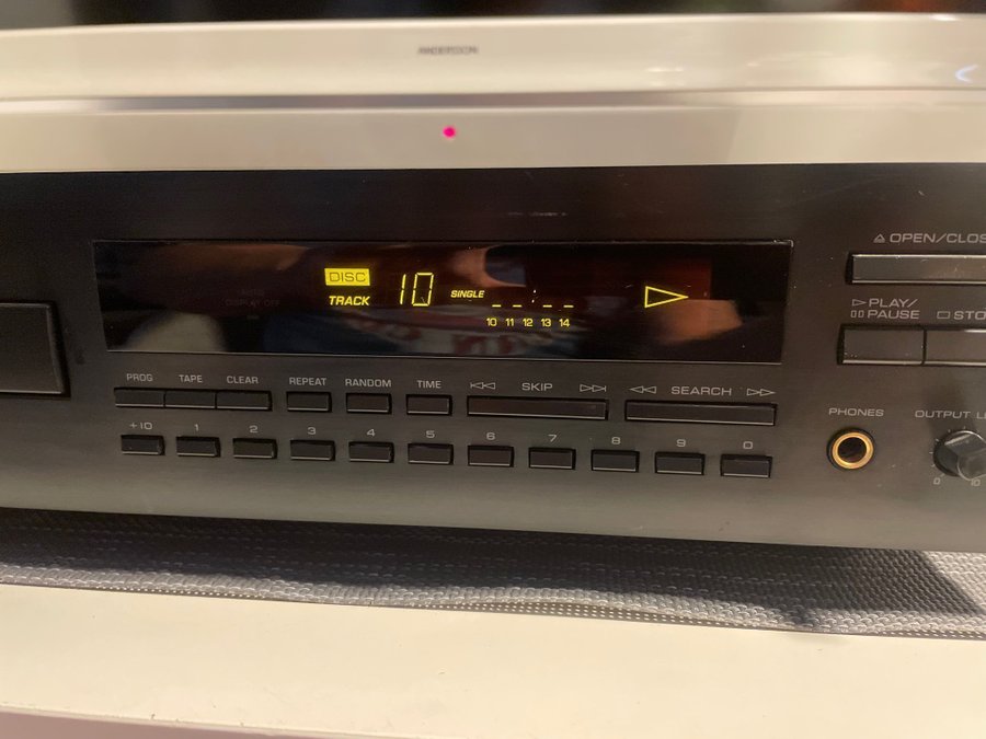 Yamaha CDX-660 Compact Disc Player CD-Spelare Retro