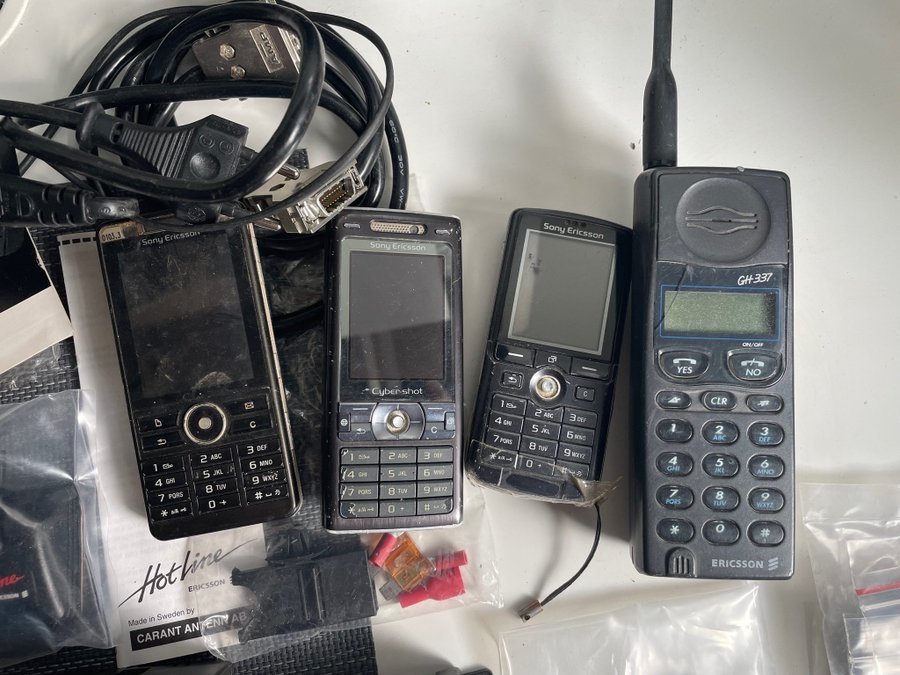 Mobiler tillbehören vintage äldre Sony Ericsson