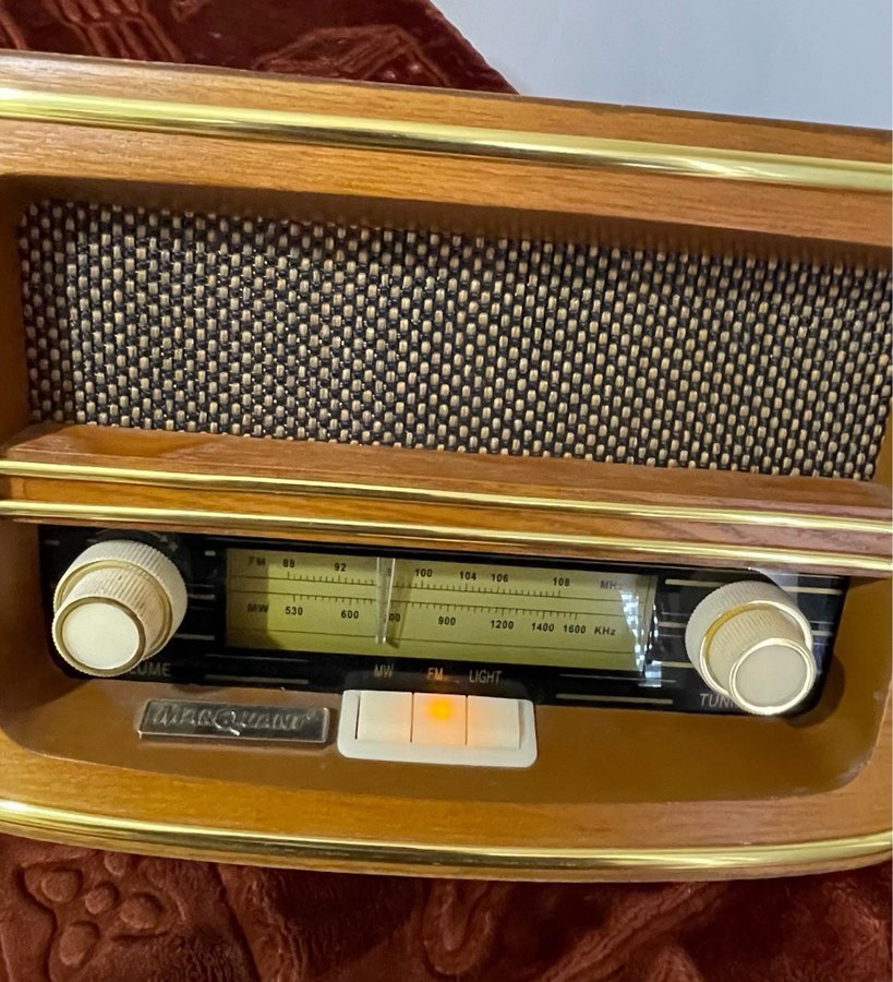 Retro~ Vintage~ MARQUANT Radio~ FM/AM Radio Trä~ 920-448 9W