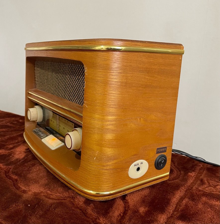 Retro~ Vintage~ MARQUANT Radio~ FM/AM Radio Trä~ 920-448 9W