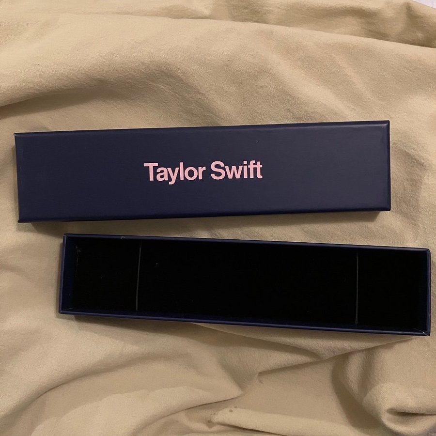 Taylor Swift ask jewellery box (armband bracelet)