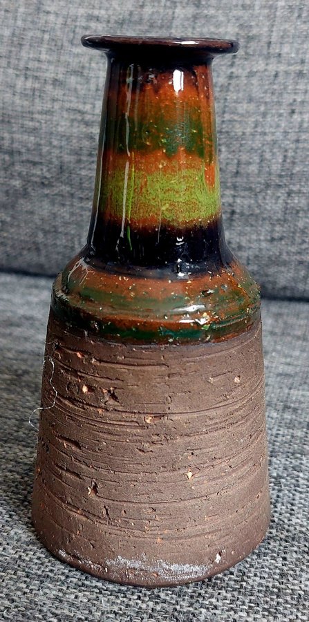 Vintage "Laholm" ceramic vase no 832 Made in Sweden