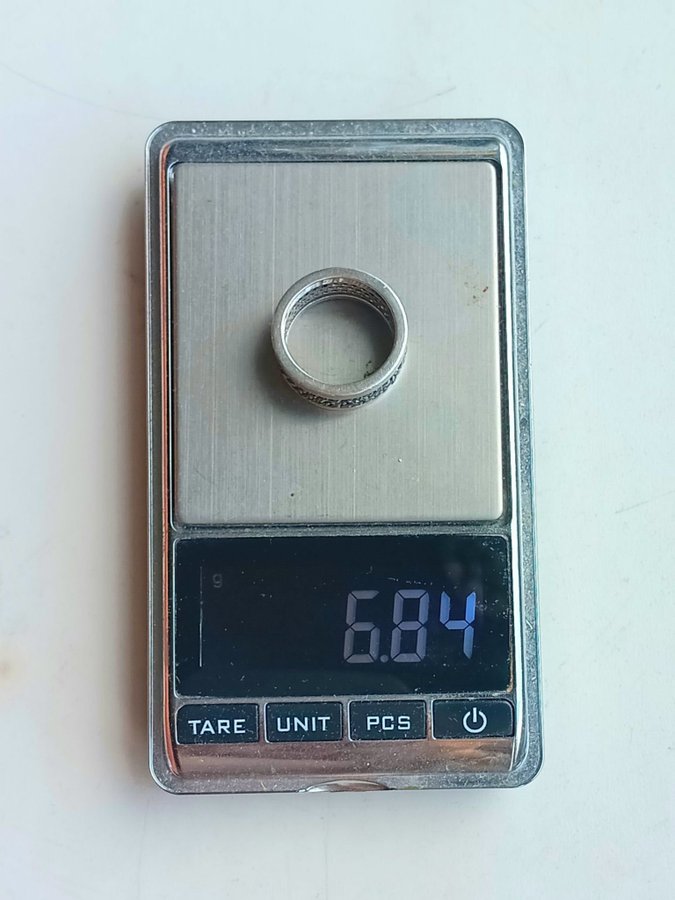 Vacker Ring/Tå-Ring Sterling Silver Massor Av Svarta Kristaller 684 GRAM 17mm Ø