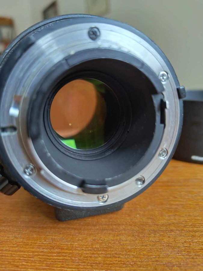 Nikon ED AF Nikkor 80-200mm f/28 Objektiv
