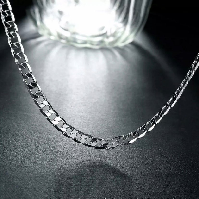 Helt Nytt: Halsband pläterad med äkta silver 925 stämplad såå fint