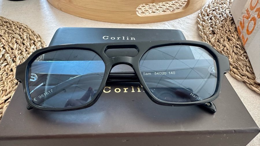Corlin eyewear Sam sunglasses