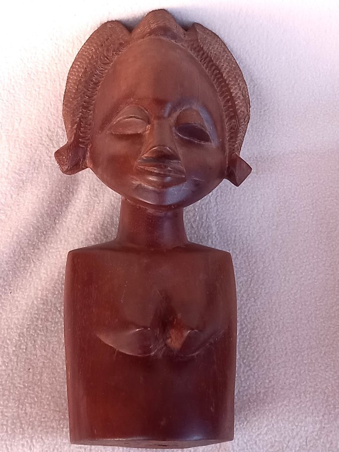 African vintage wood carving / sculpture female bust