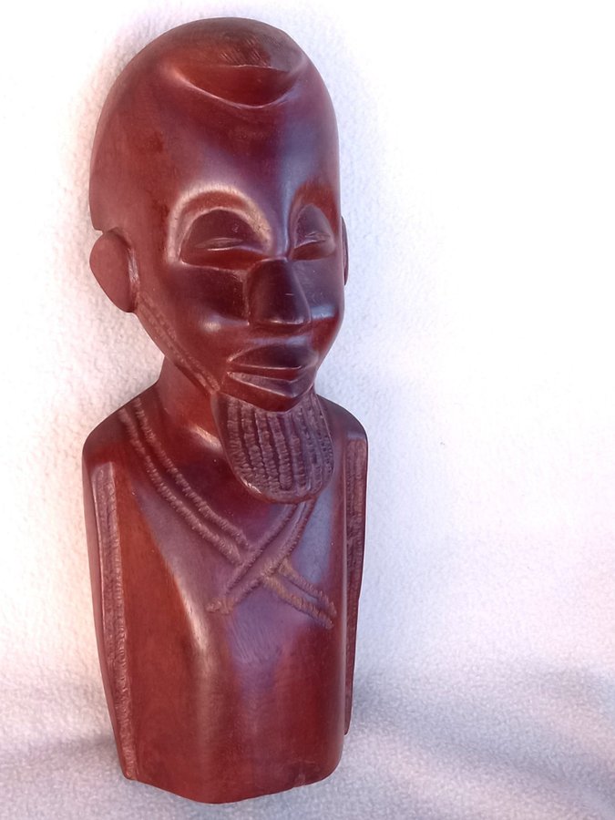 African vintage wood carving / sculpture male bust