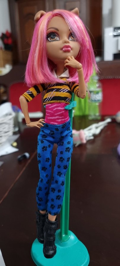 Monster high - wolf pack - howleen