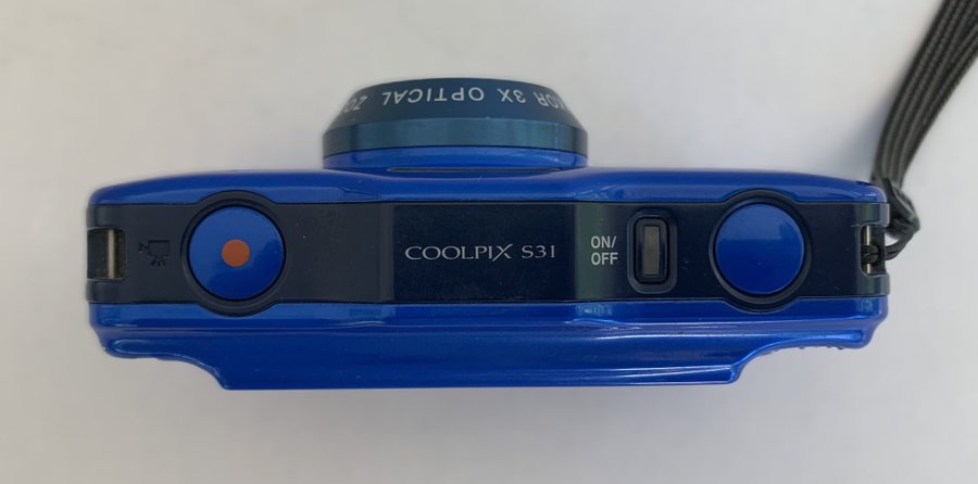 Nikon Coolpix S31 - 101 MP Vattentät Digitalkamera