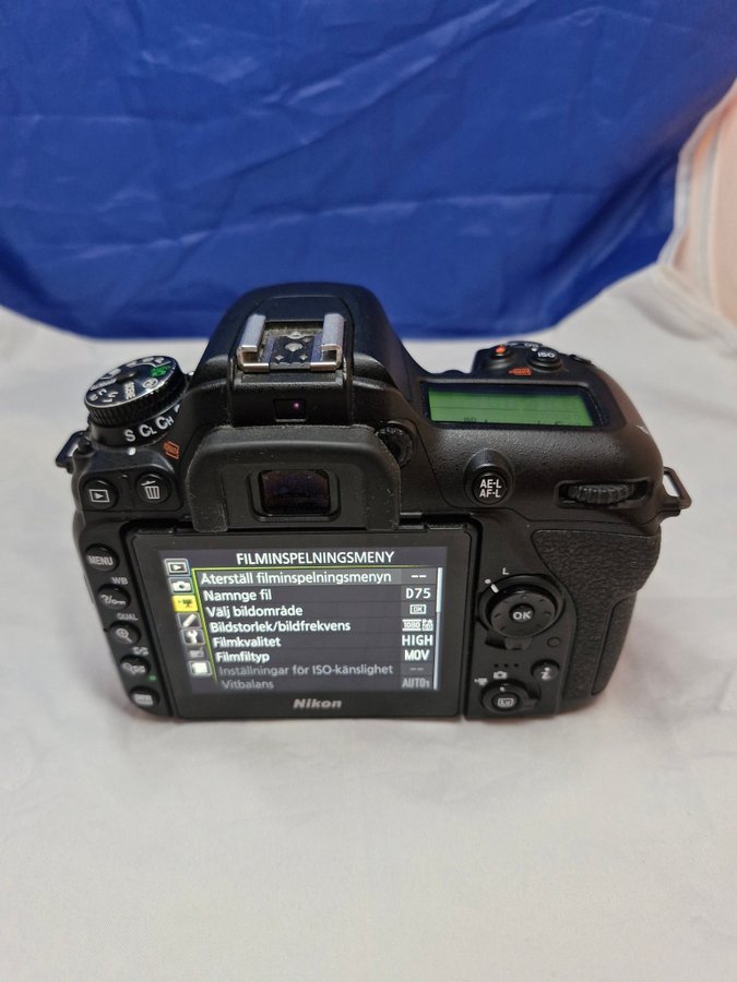 PRISSÄNKT!! Nikon D7500 med objektiv och bara 6701 exponeringar