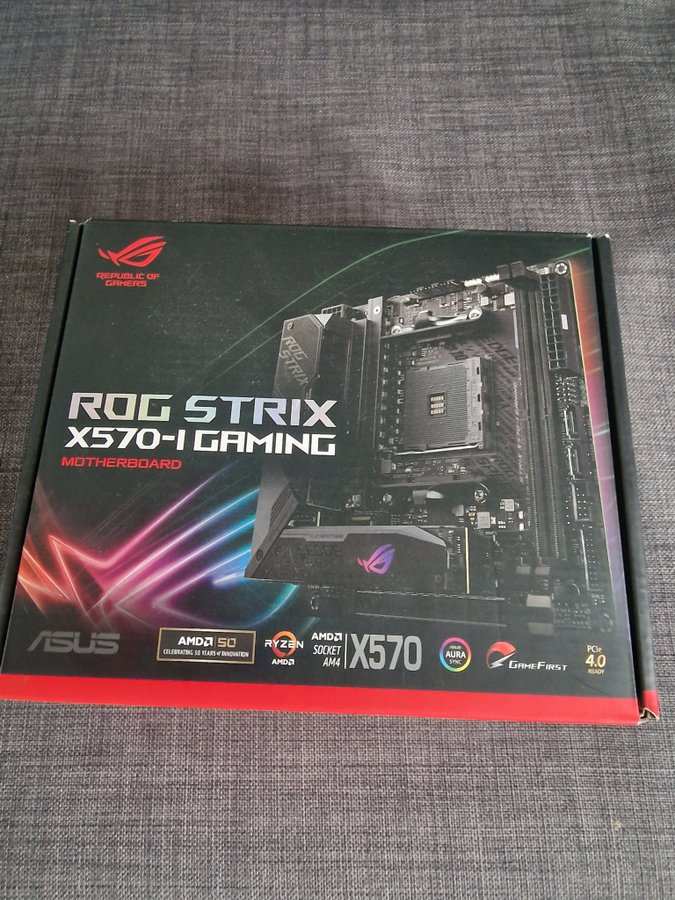 ASUS ROG STRIX X570-I GAMING Mini ITX