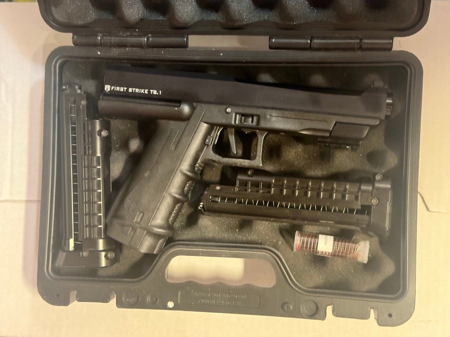Tiberius T81 paintball pistol markör