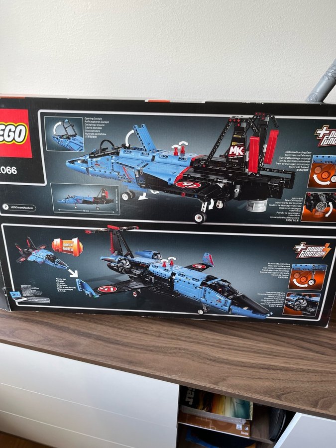 LEGO Technic 42066 Air Race Jet