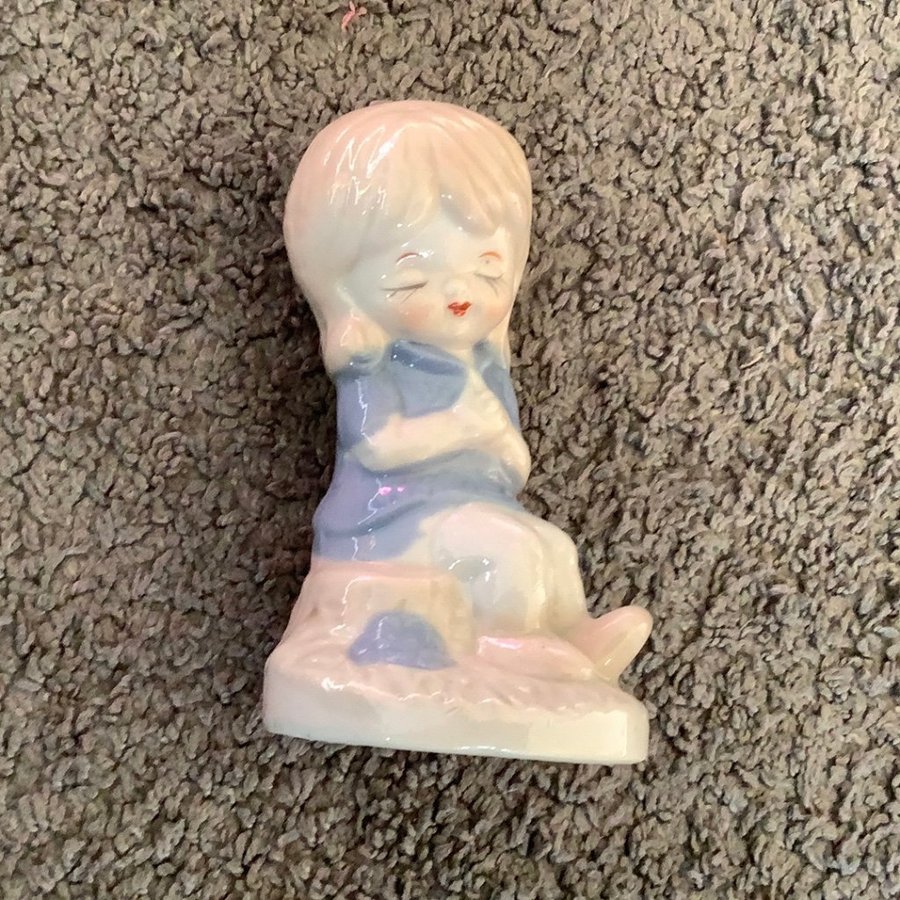 Antik porslinsfigur flicka samlar figurin porslin be